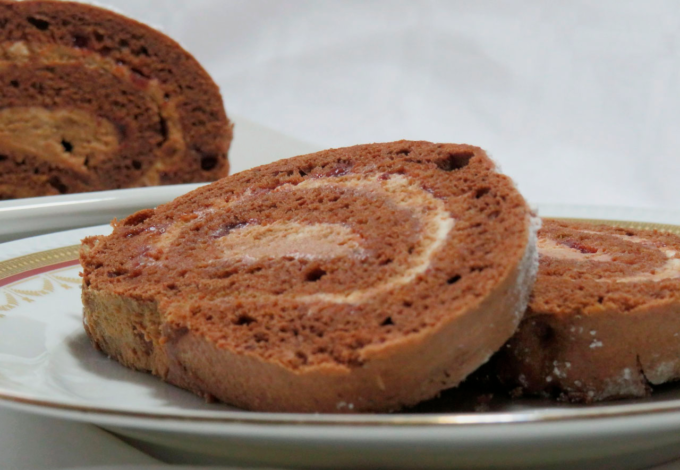 Rulada cu crema de ciocolata poza