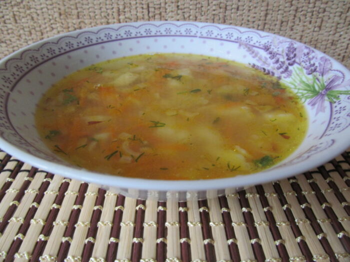 Supa de mazare si cartofi de post