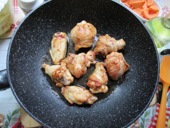 Cartofi inabusiti cu pui