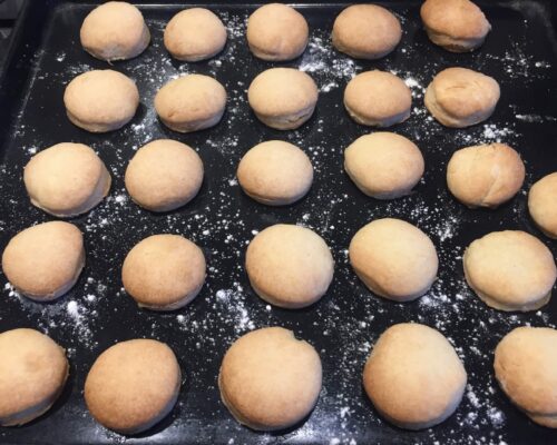 Biscuiții sunt deja copți