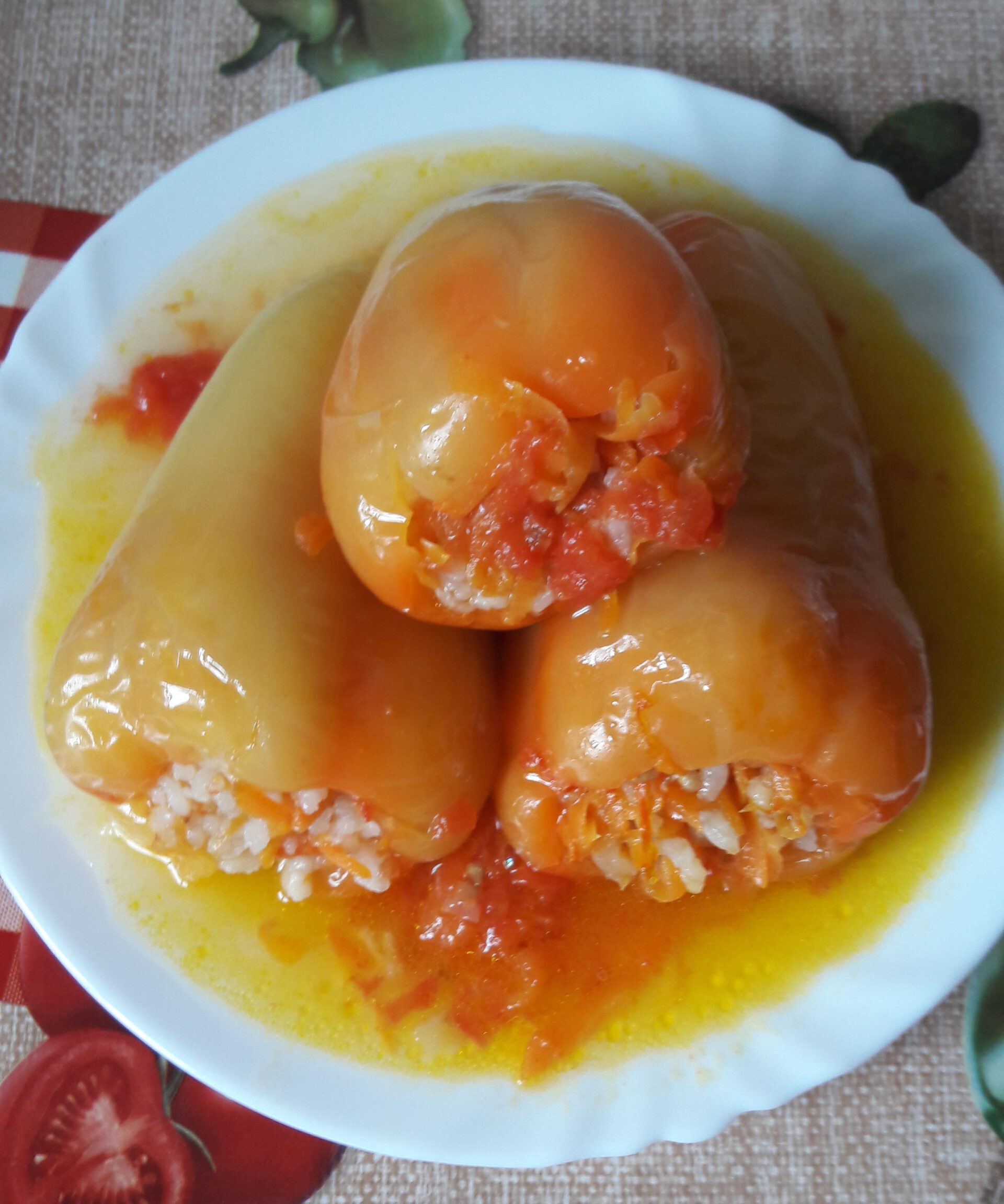 Ardei umpluti cu orez si legume poza