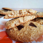 Biscuiti cu fulgi de ovaz cu portocale si ciocolata neagra