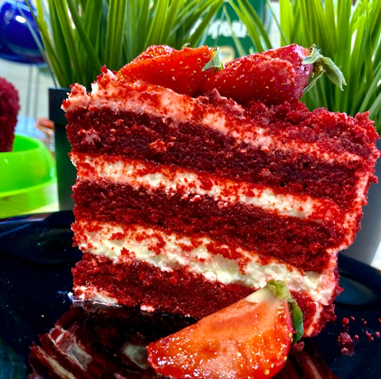 Tort Red Velvet / Tort catifea rosie