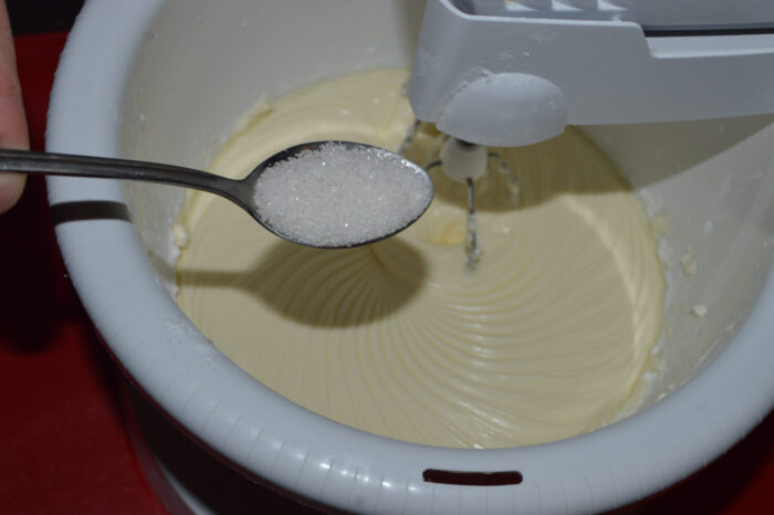 Adaugati zaharul vanilat