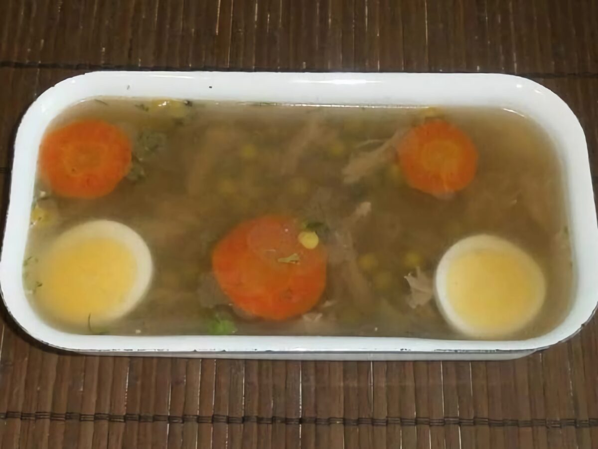 Piftie (racituri) de rață cu gelatină poza