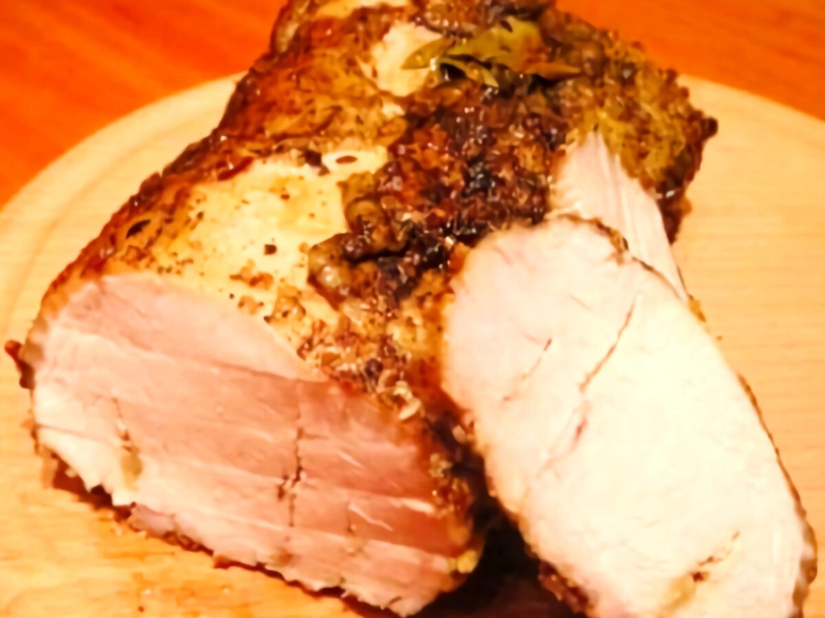 Sunca de porc cu usturoi poza