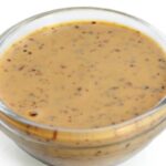 Sos picant de nuci cu coriandru