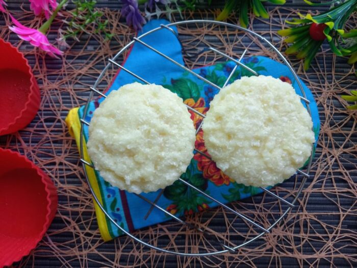 Scoateți-le din forme și lăsați-le pe un grătar