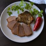 Carne de vita marinata in sos de mustar la cuptor