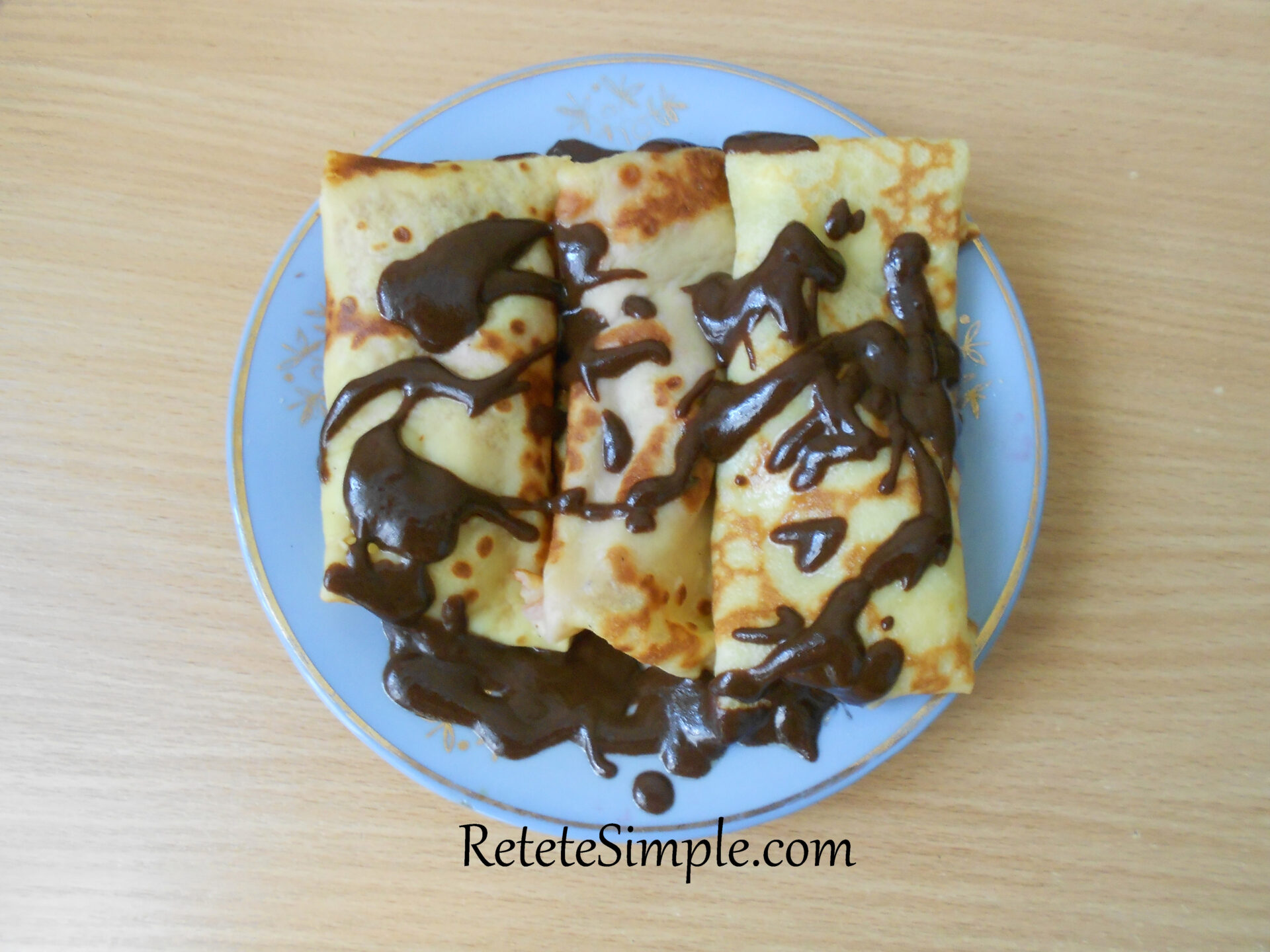 Clătite cu ciocolată și banane poza principala