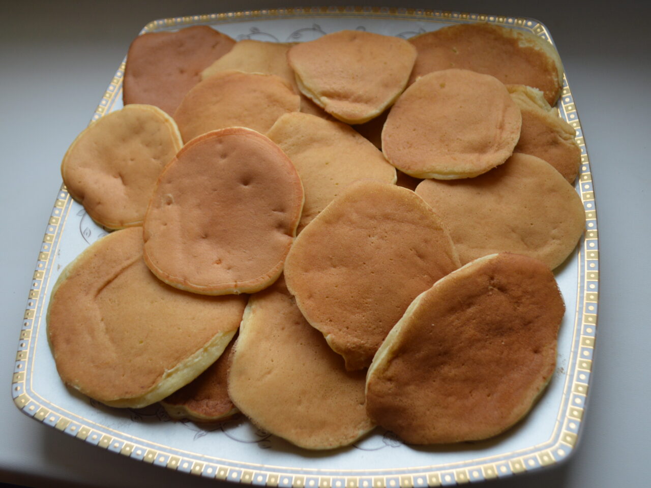 Clatite americane (Pancakes) cu chefir poza