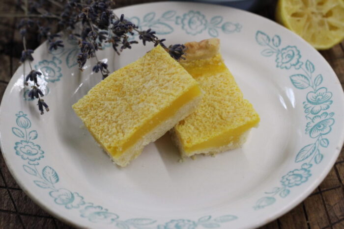 Se lasă desertul să se răcească