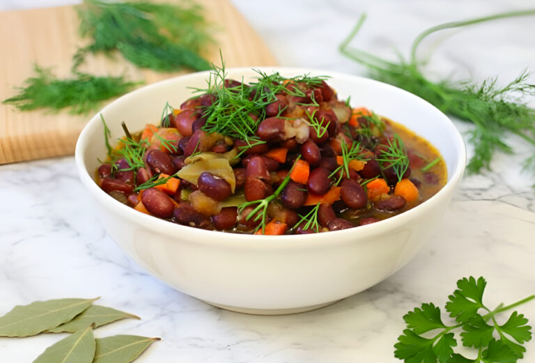 Lobio cu rosii si ciuperci