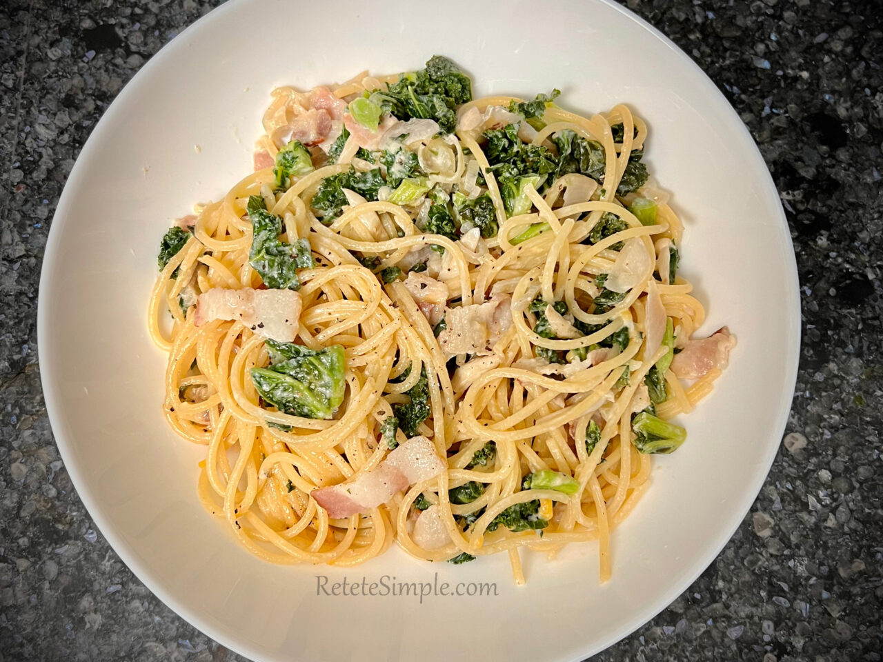 Paste cu broccoli si bacon