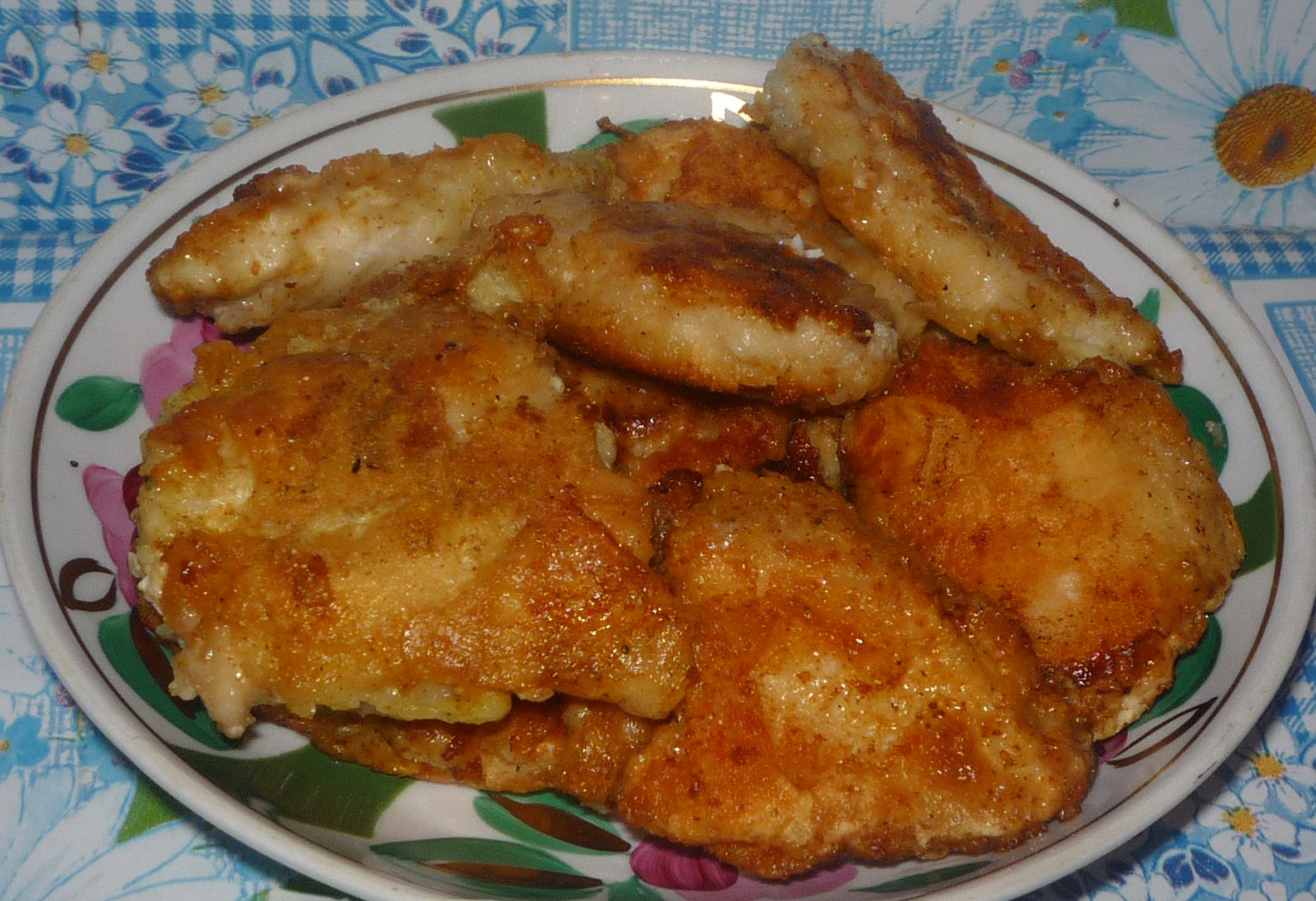 Piept de pui in aluat poza