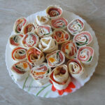 Rulada din lavas cu somon