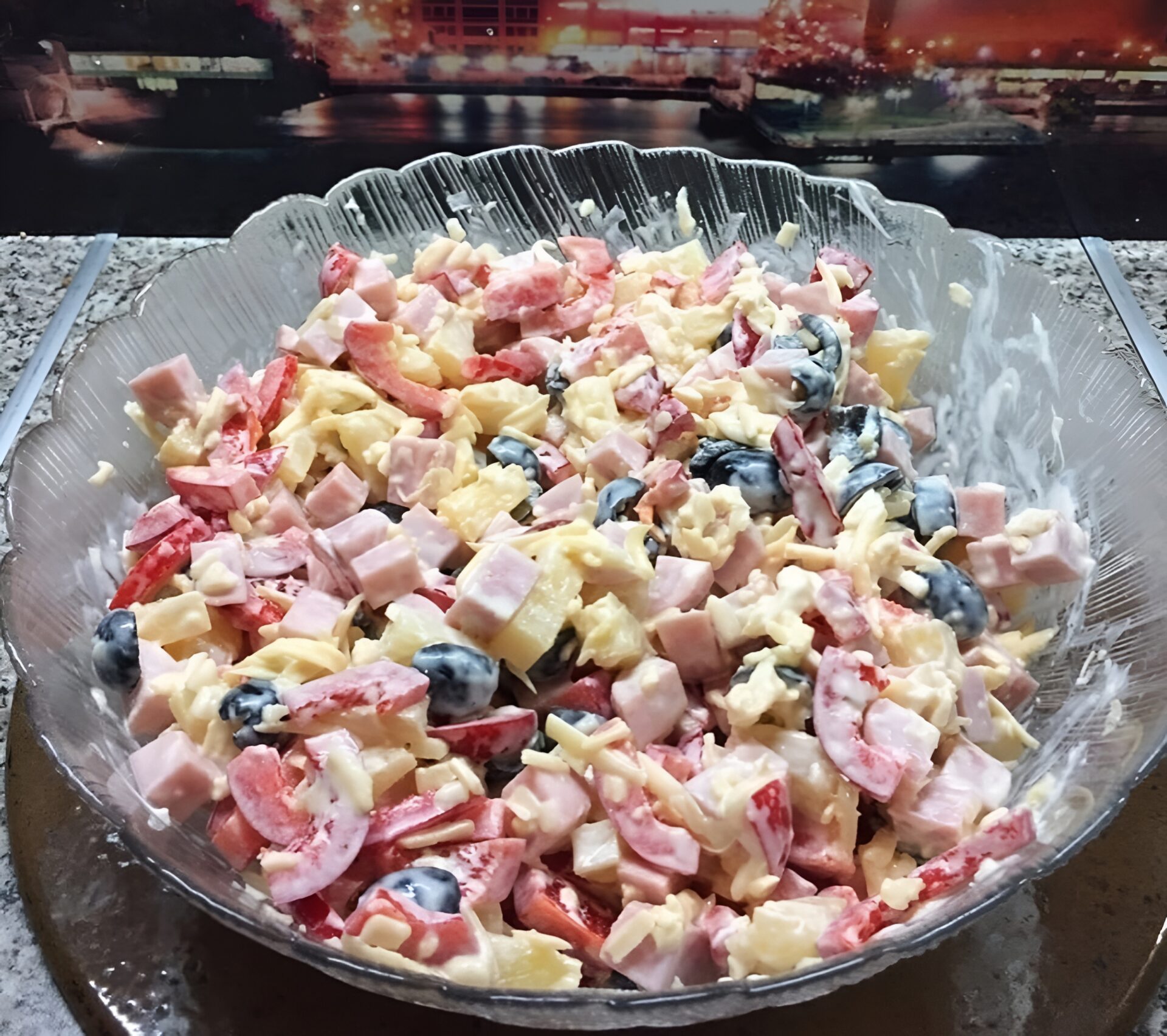 Salată cu ananas poza