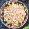 Salată de broccoli cu brânză feta poza