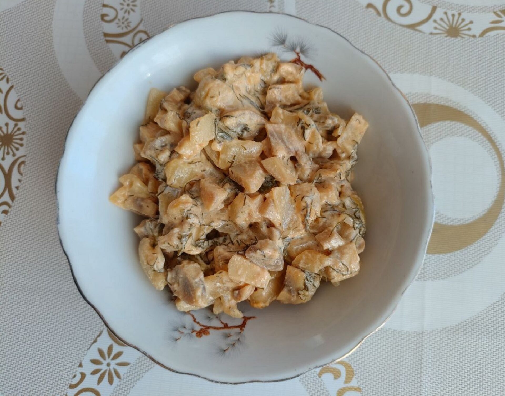 Ciuperci sampioane cu smantana si usturoi poza