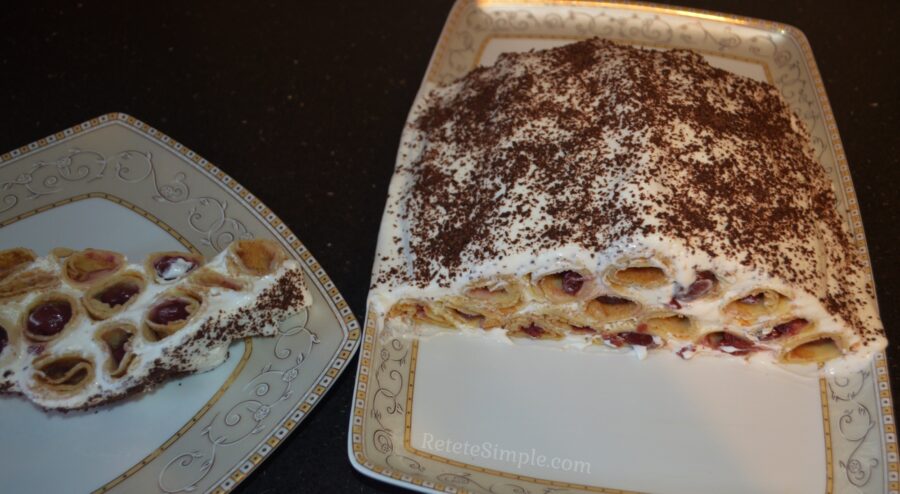 Tort cu clatite feliat