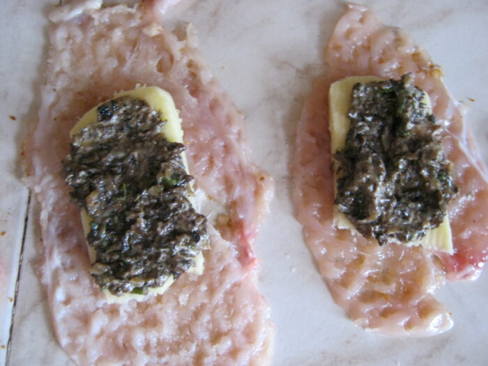 Rulouri de pui cu cartofi si cascaval la cuptor