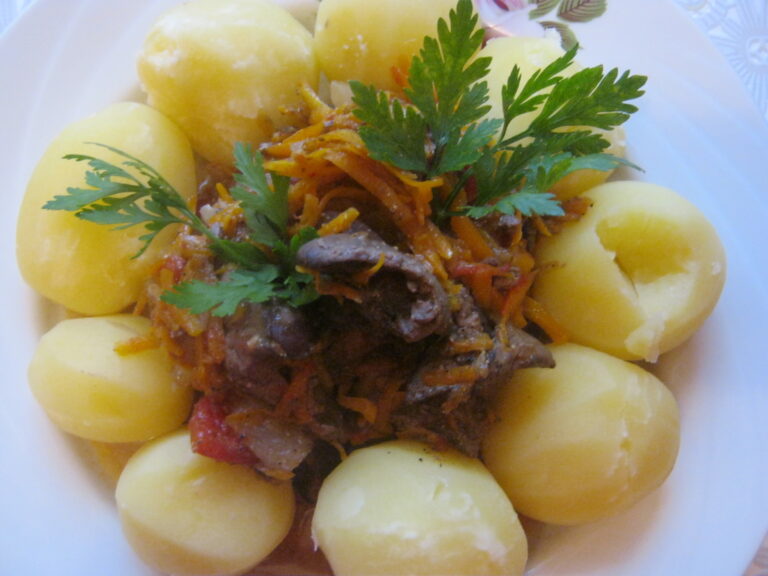 Tocană de ficat de pui