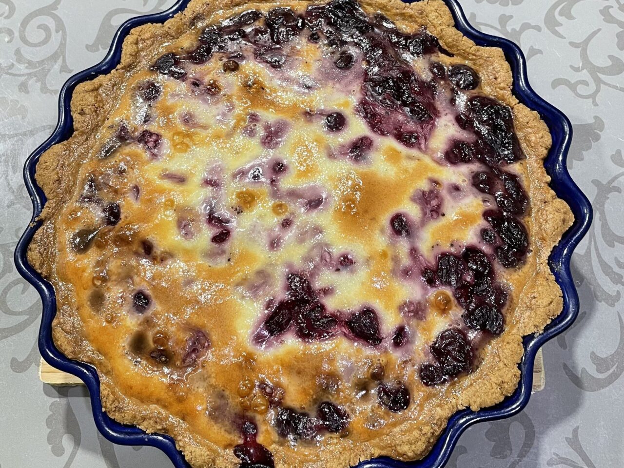 Placinta de cirese cu ciocolata poza