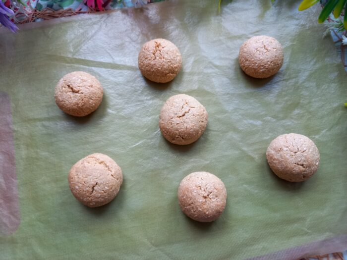 Biscuiții cu nucă de cocos sunt gata