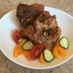Bujeniță de porc cu capere la cuptor