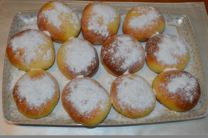 Chifle pufoase cu gem poza