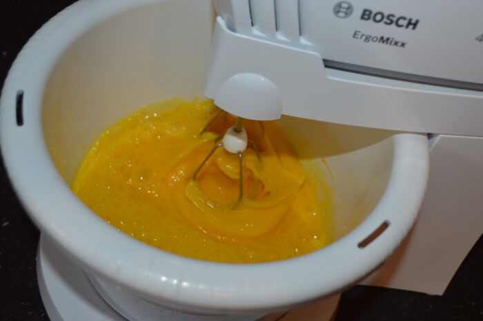 Bateti bine cu mixerul