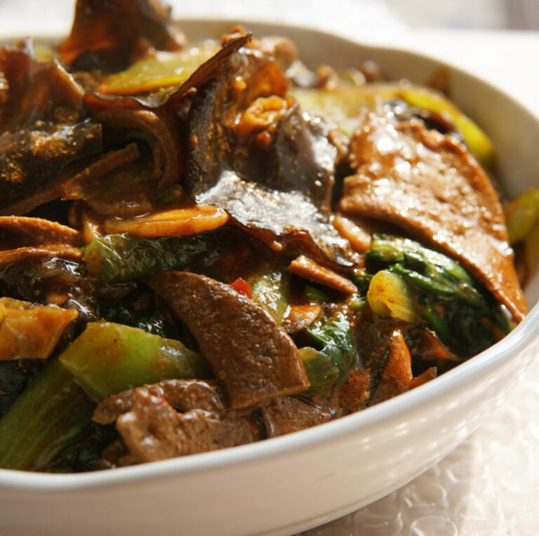 Ficat de porc prajit cu ardei