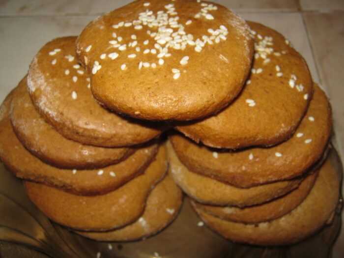 Biscuiți cu miere și semințe de susan poza