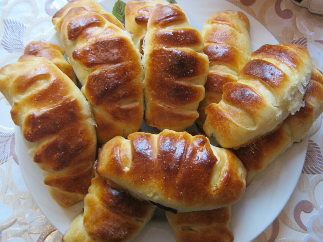 Chifle cu cremă de ciocolată poza