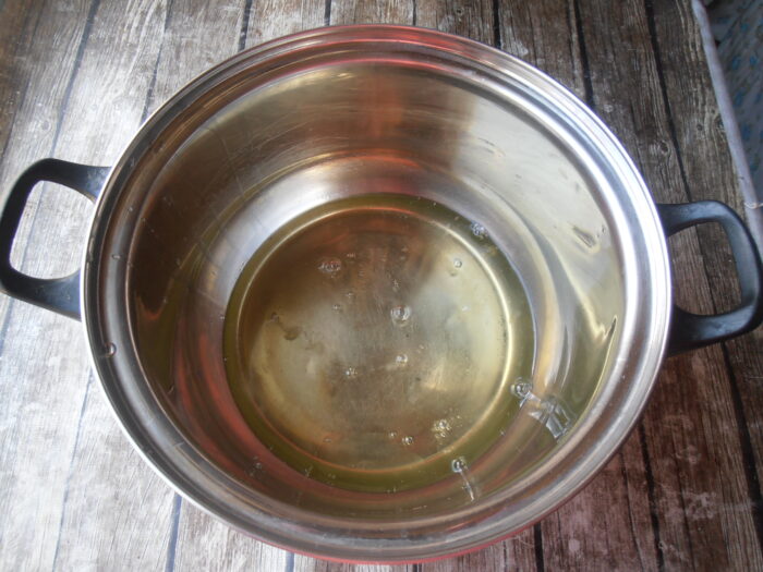 Se separă ouăle în albușur