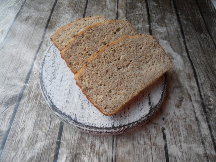 painea este gata pentru servire feliata