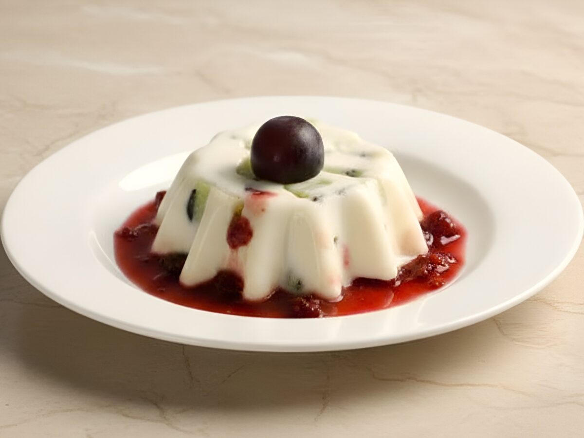 Panna cotta cu fructe poza