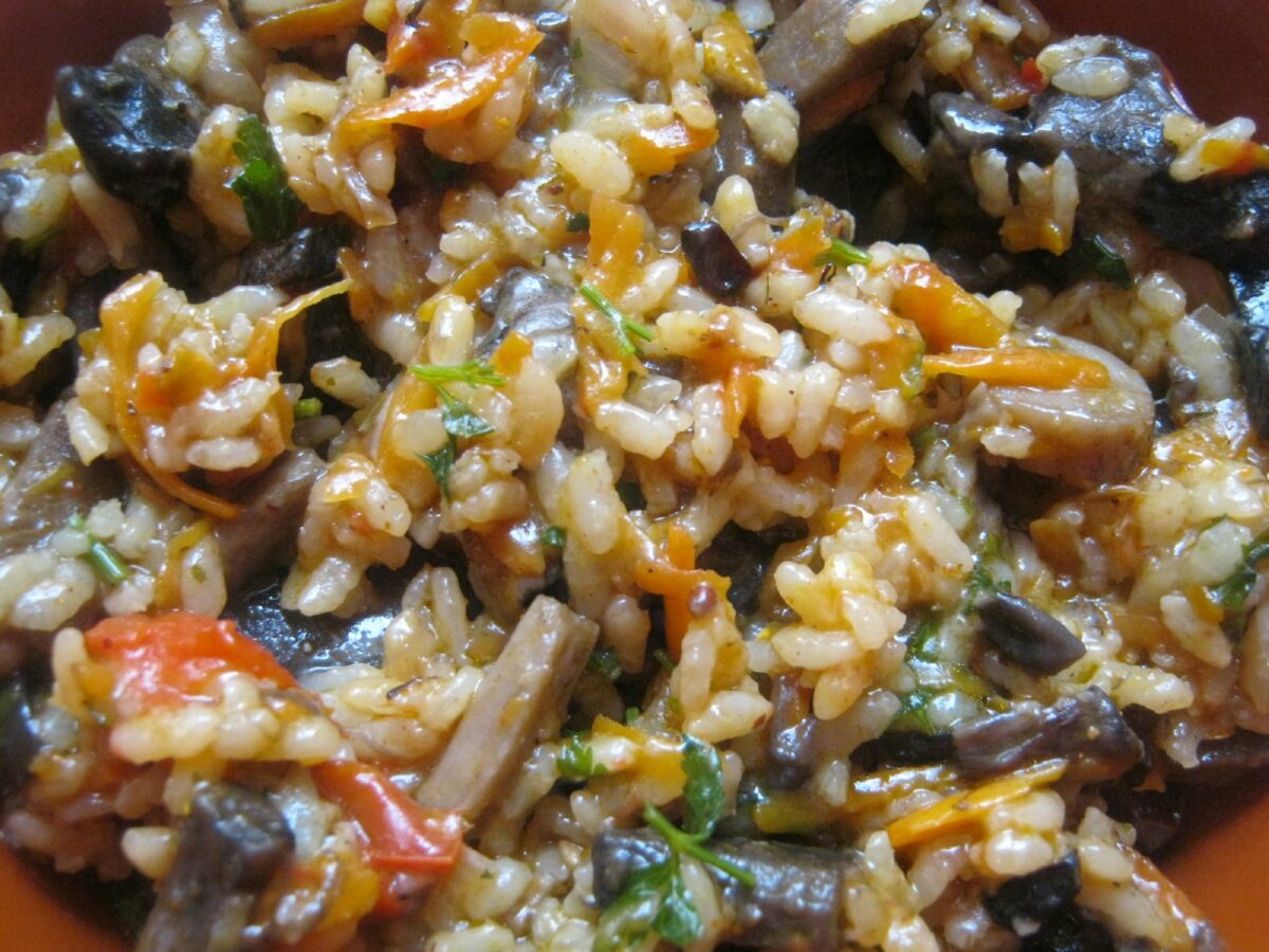 Pilaf de post cu ciuperci poza