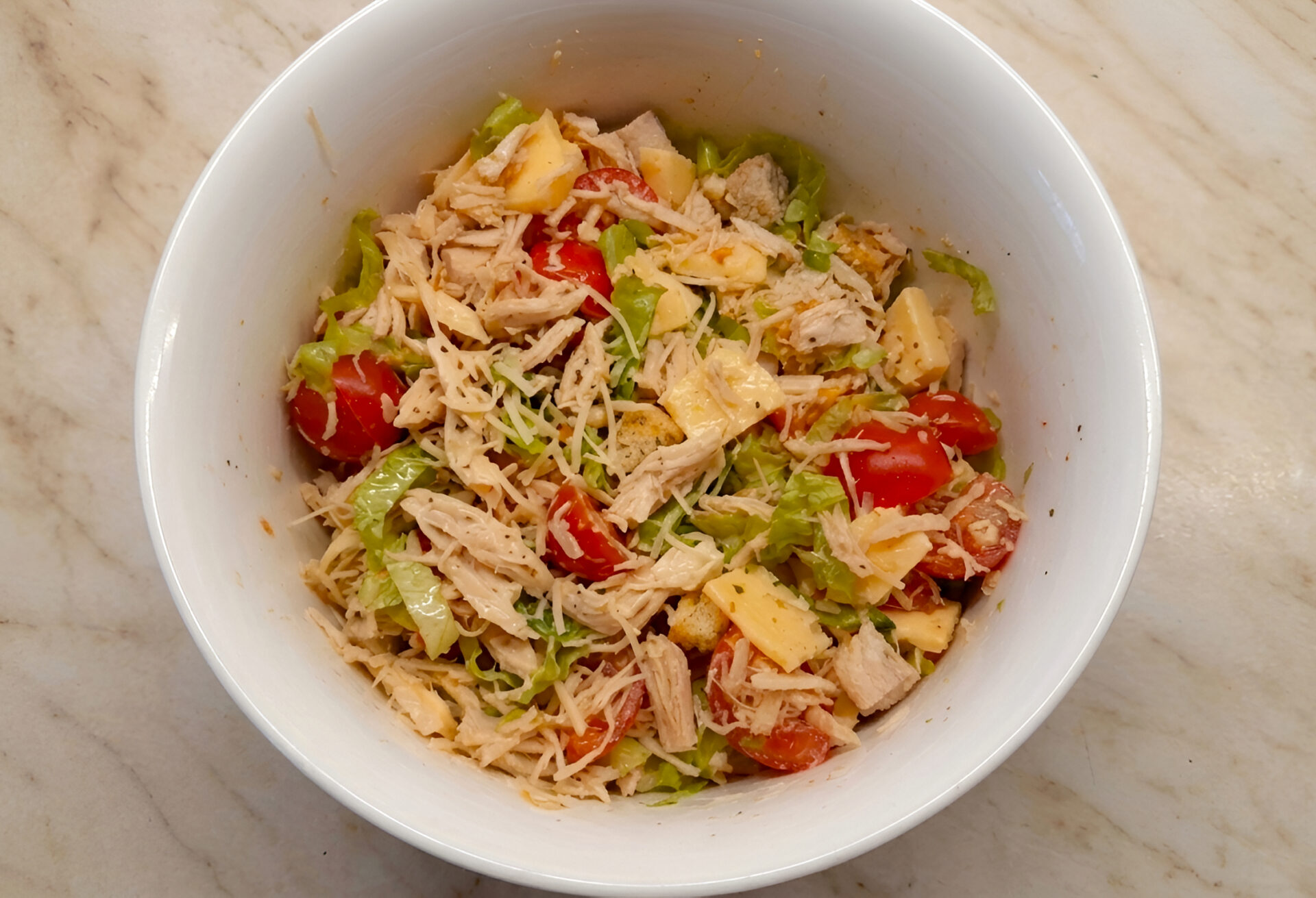 Salata Caesar cu carne de curcan poza