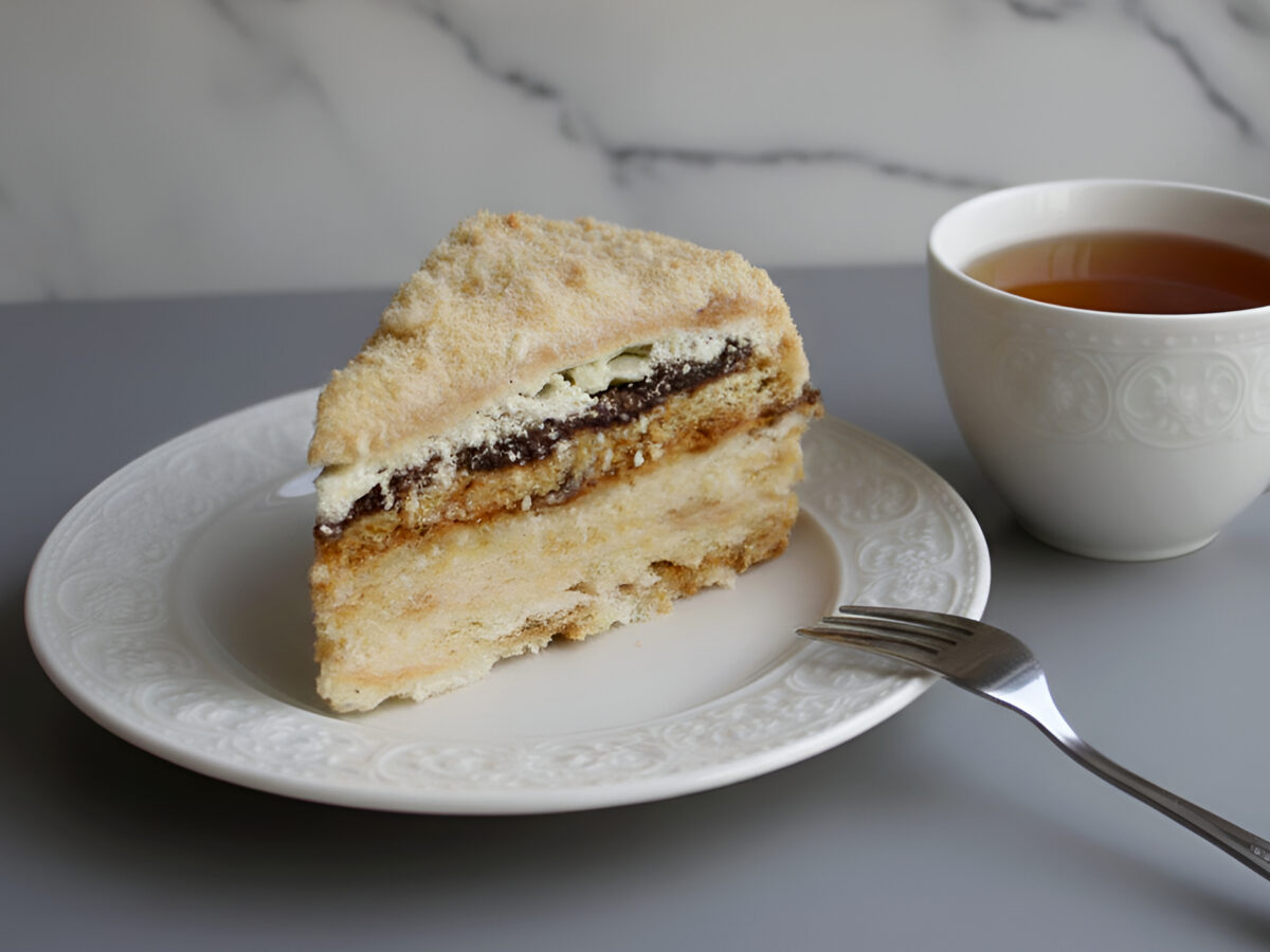 Tort cu prune uscate poza