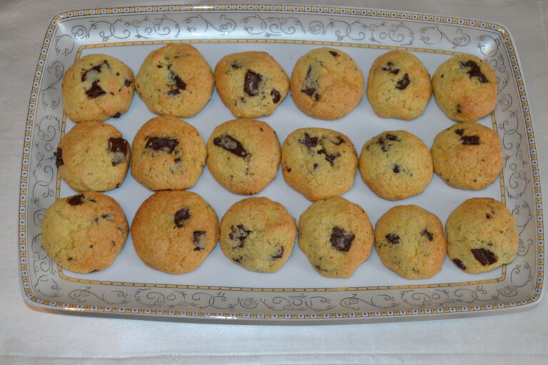 Biscuiti cu ciocolata