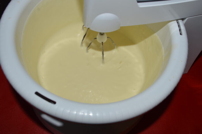 Bateti cu mixerul