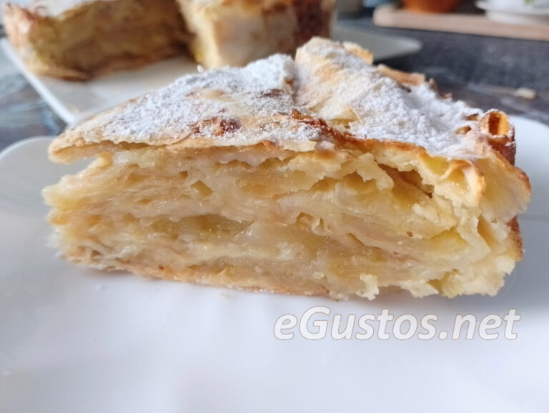 Placinta de mere cu foi de lavas fara faina