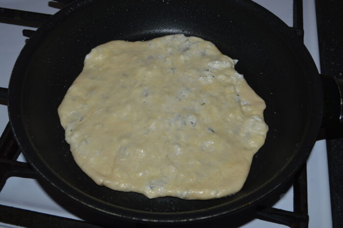 Puneti placinta in tigaie