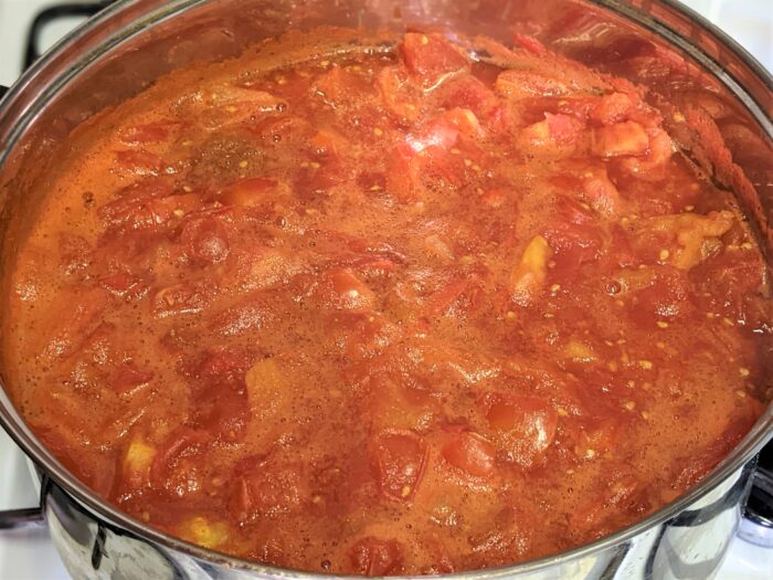 Daca gatiti in vase de gatit emailate