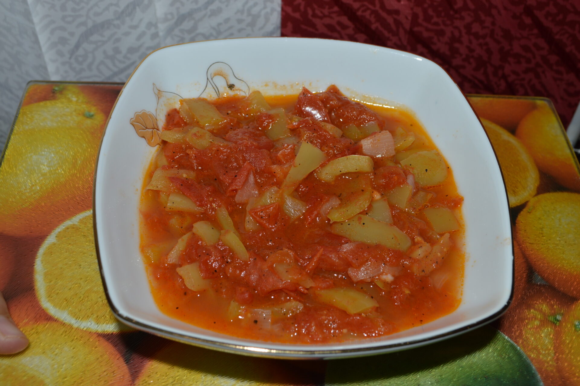 Tocanita de ardei si rosii poza