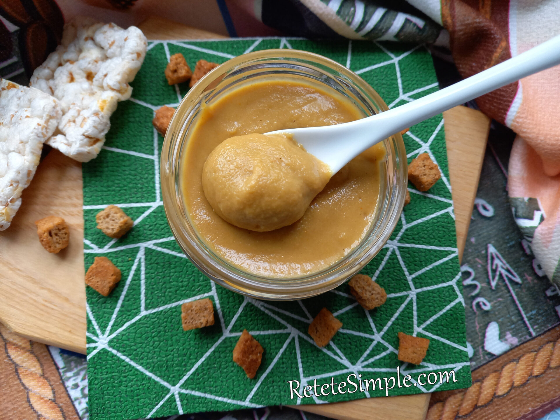 Mustar de casa poza principala