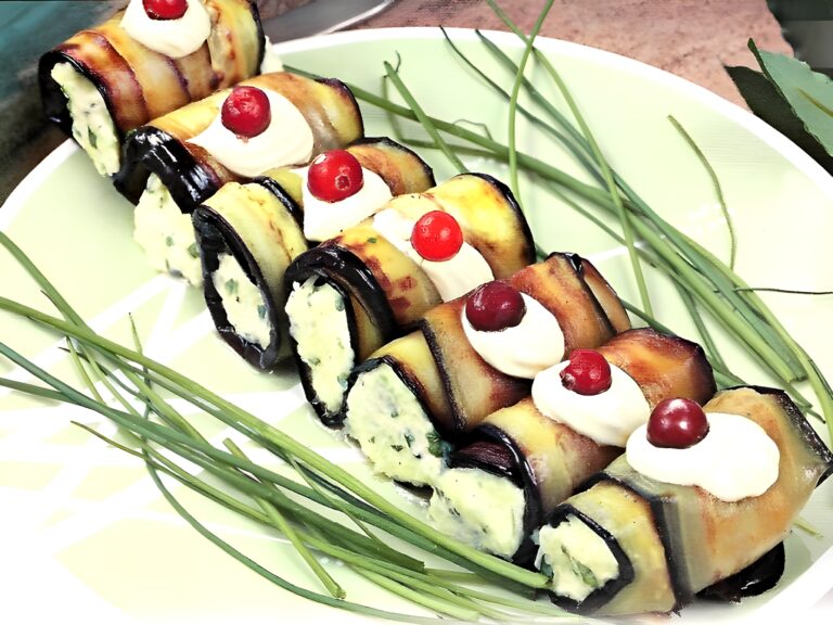 Rulouri de vinete umplute