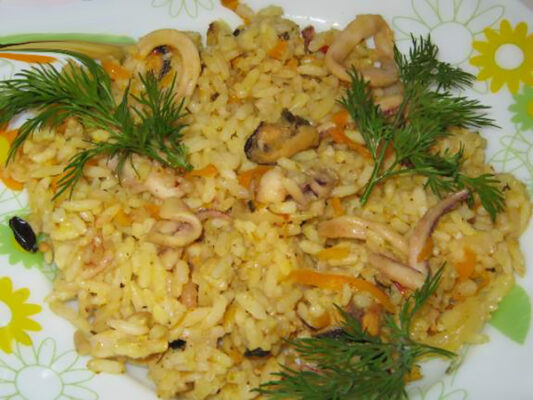 Orez cu fructe de mare poza