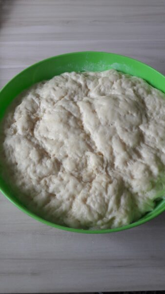 Incepeti sa pregatiti aluatul